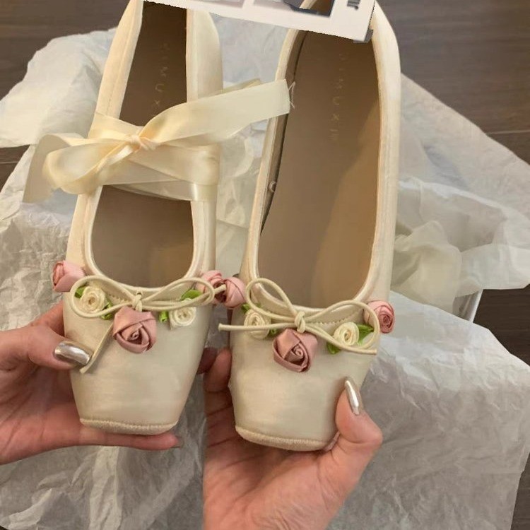 Kadın Flats Bow Marie Janes Ay - Embroidery Dress incelemesi ve fiyatı