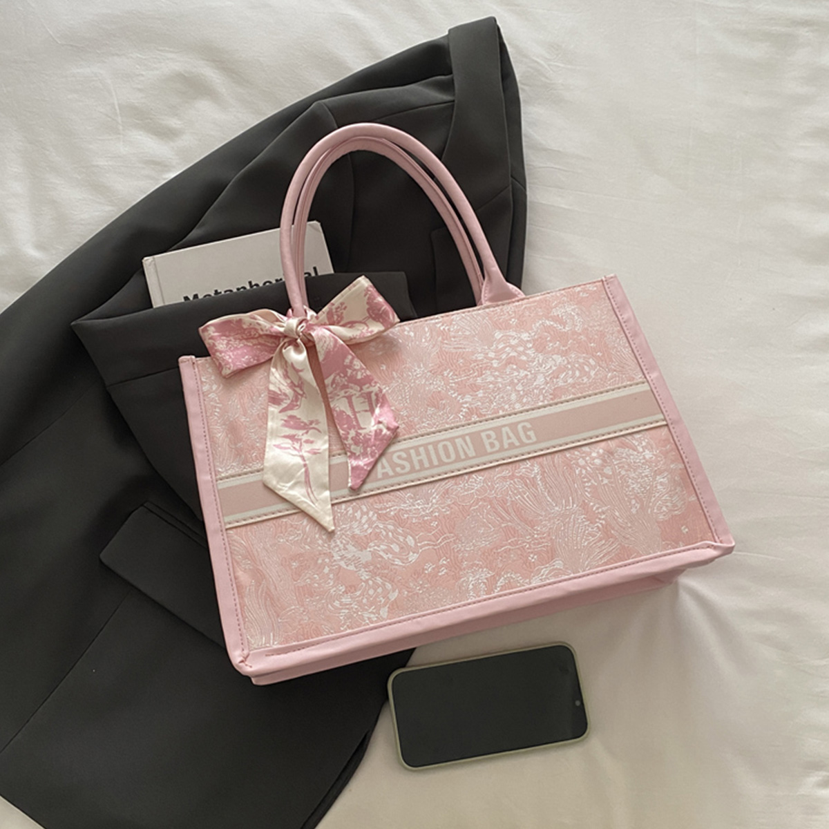 Lüks Zarif Kadın Tote Çantası  - Embroidery On Leather incelemesi ve fiyatı