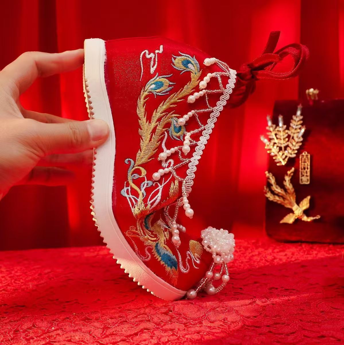 Kadınlar Yeni Kırmızı İşlemeli - Embroidery Shoes incelemesi ve fiyatı