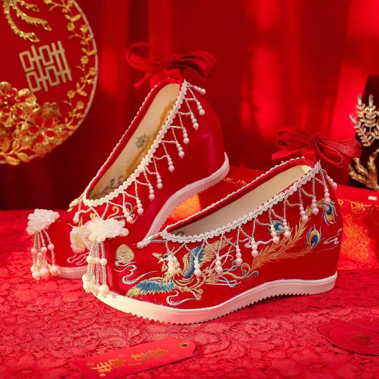 Kadınlar Yeni Kırmızı İşlemeli - Embroidery Shoes incelemesi ve fiyatı
