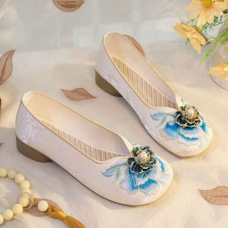 Kadın Düşük Topuk İşlemeli Kum - Embroidery Shoes incelemesi ve fiyatı